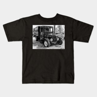 Vintage hot rod truck Kids T-Shirt